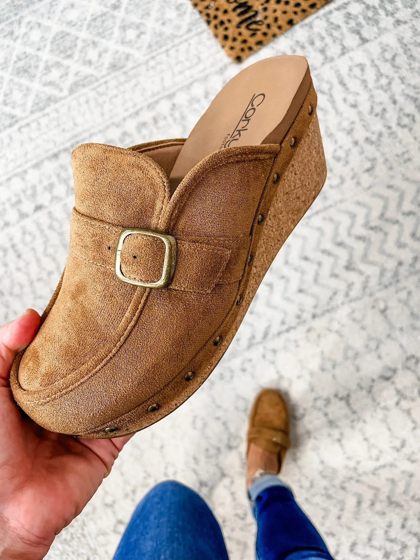 Corky's Just Precious Wedge (7-11)